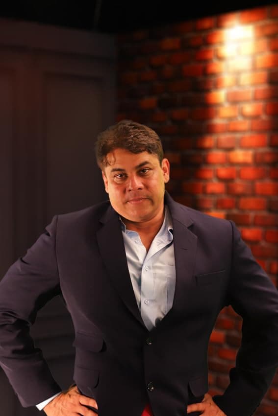 Cyrus Broacha profile