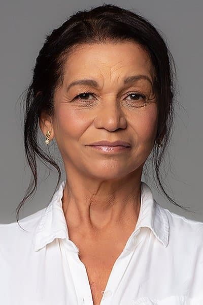 Lana Guelero profile