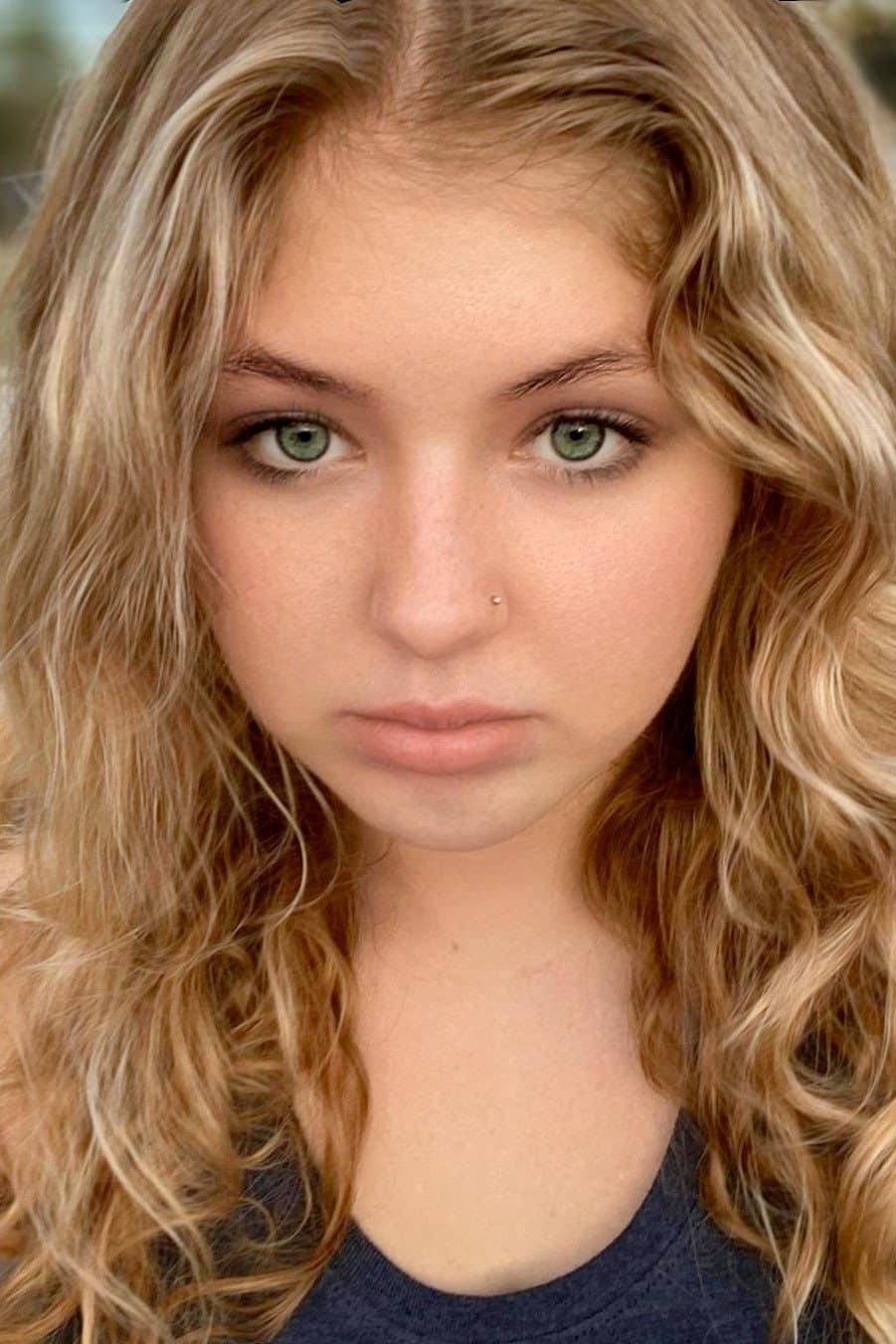 Elle Gabriel profile