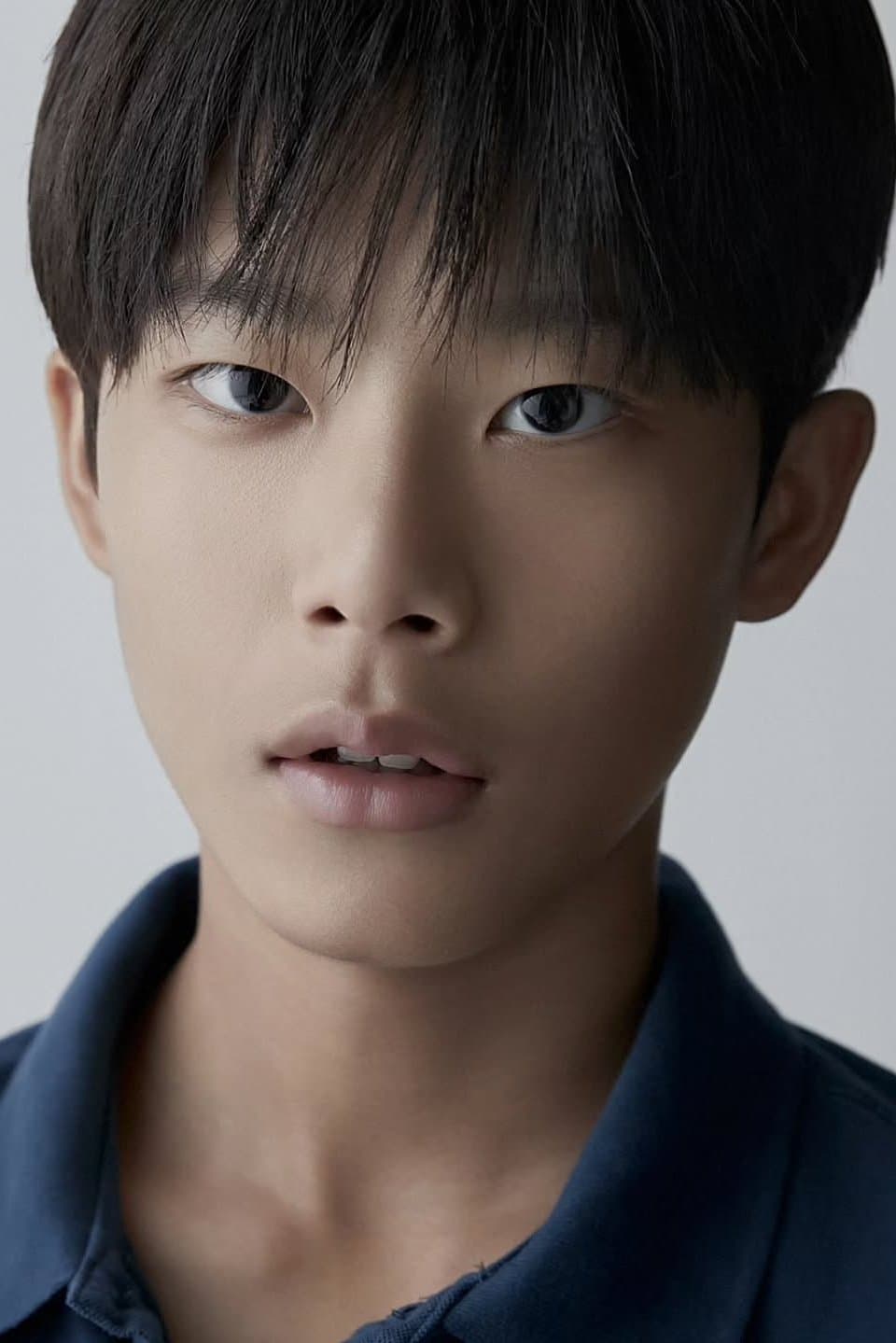 Kim Woo-seung profile