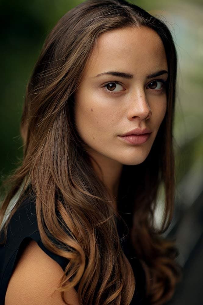 Sophie Robertson profile