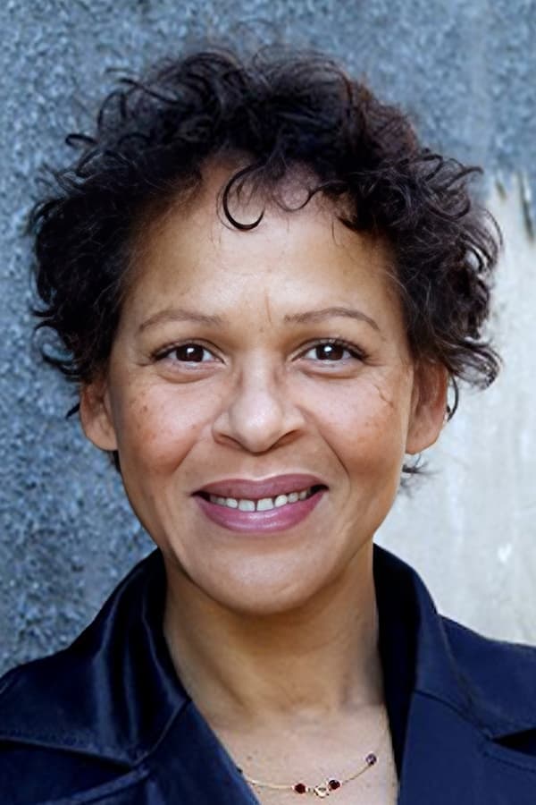 Nicole Dogué profile