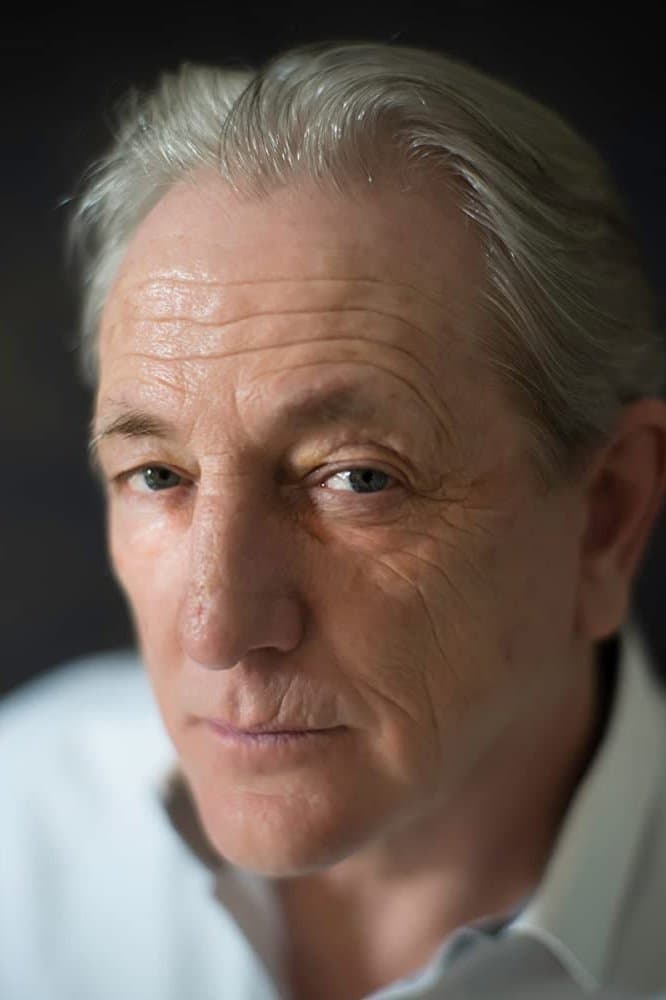 Mark Wingett profile