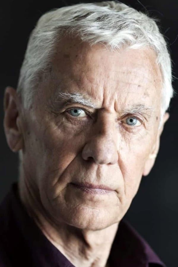 Paul Hüttel profile