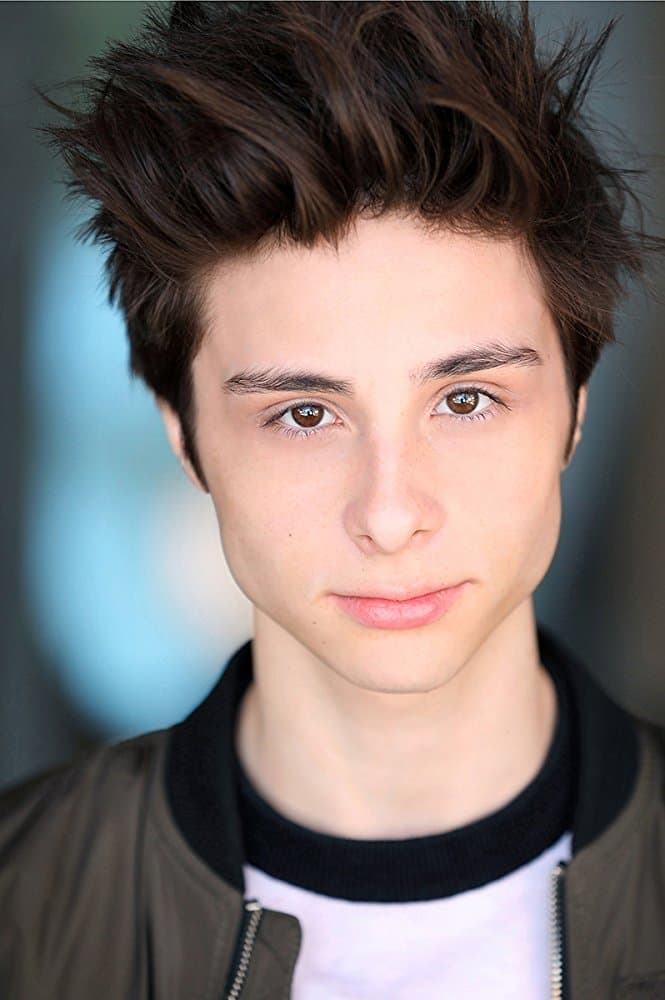 Robbie Tucker profile