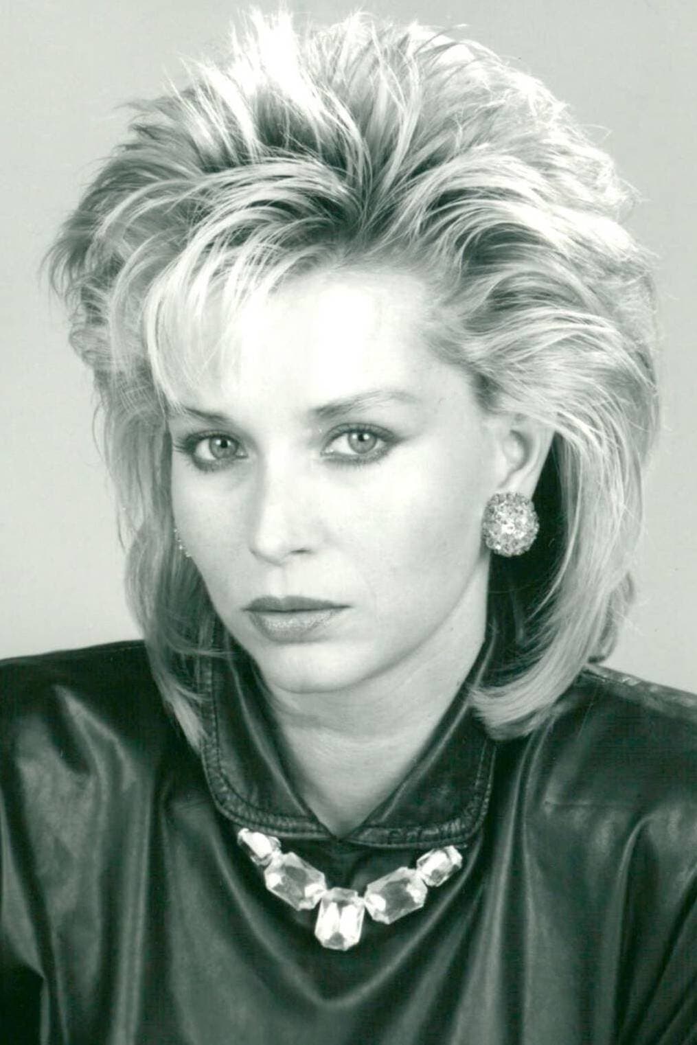 Lindy Benson profile