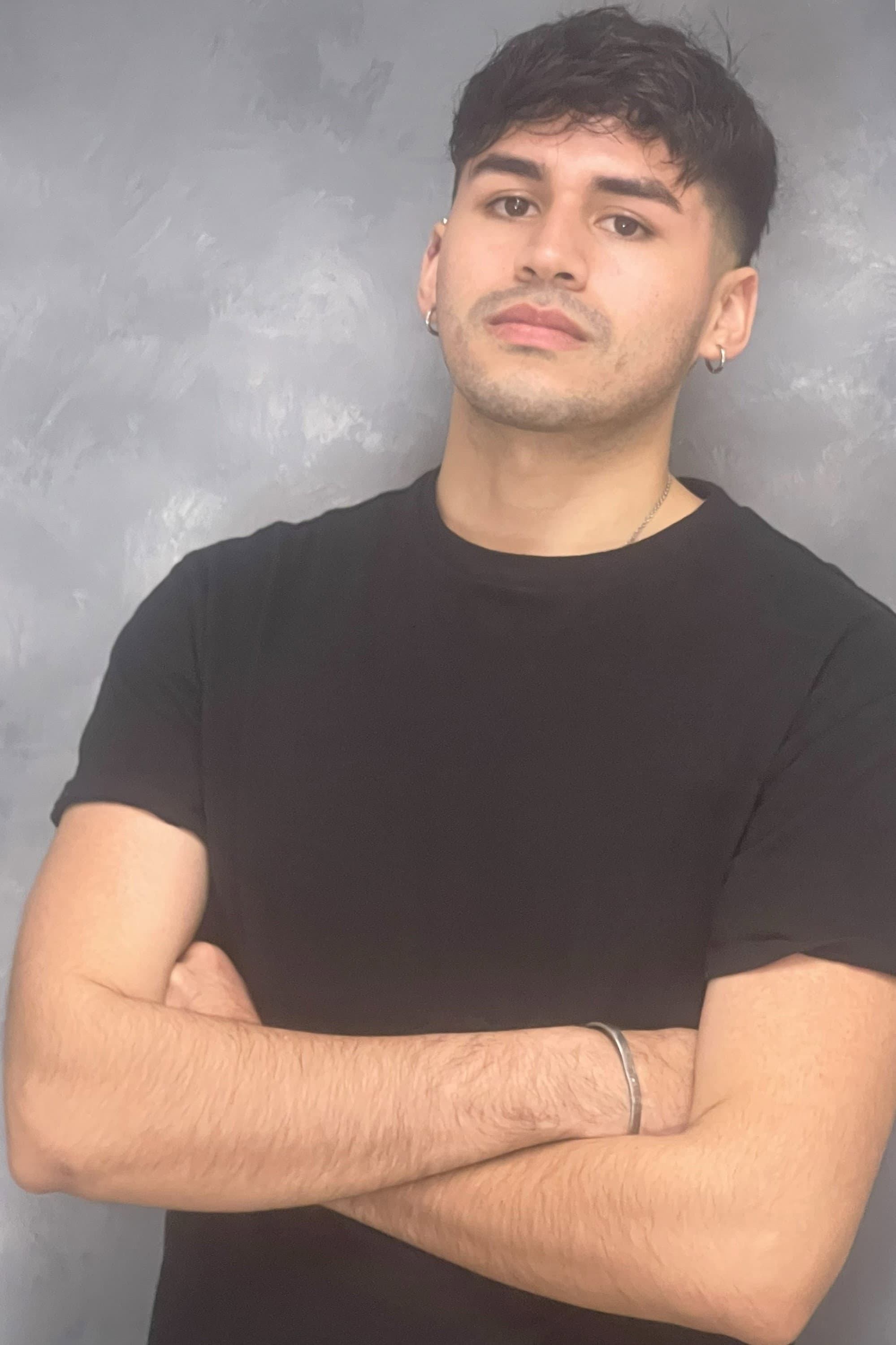 Emmanuel Flores profile