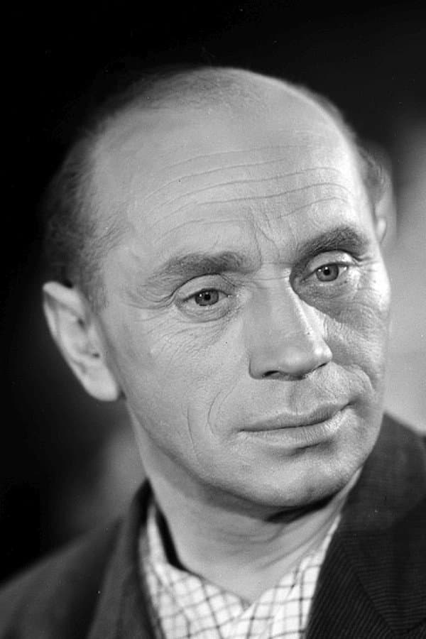 Marian Nowak profile