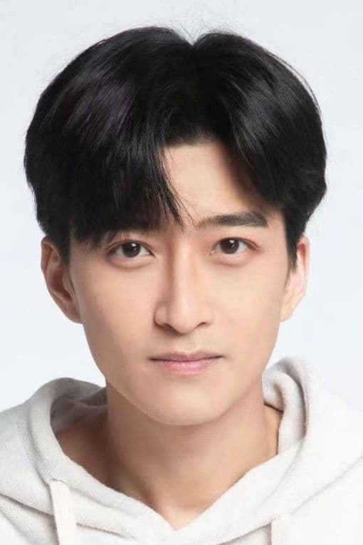 Feng Xiaotong profile