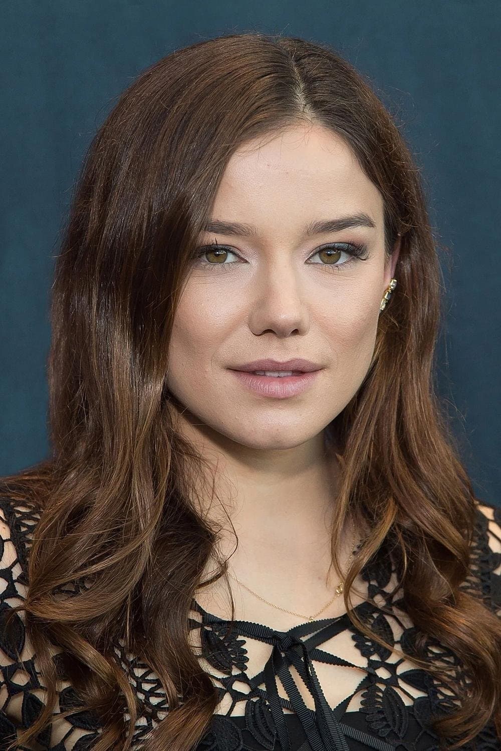 Hanna Mangan Lawrence profile