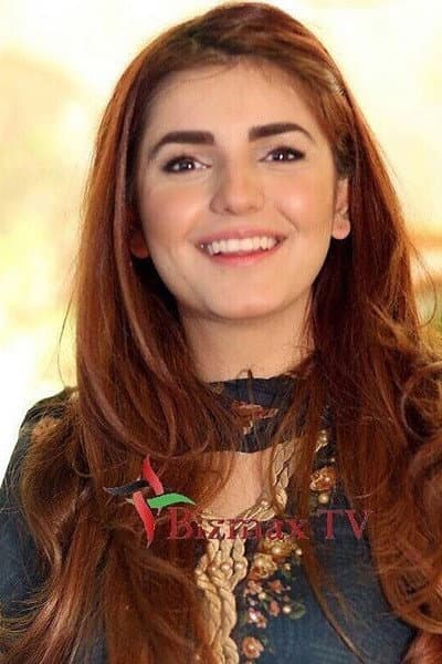 Momina Mustehsan profile
