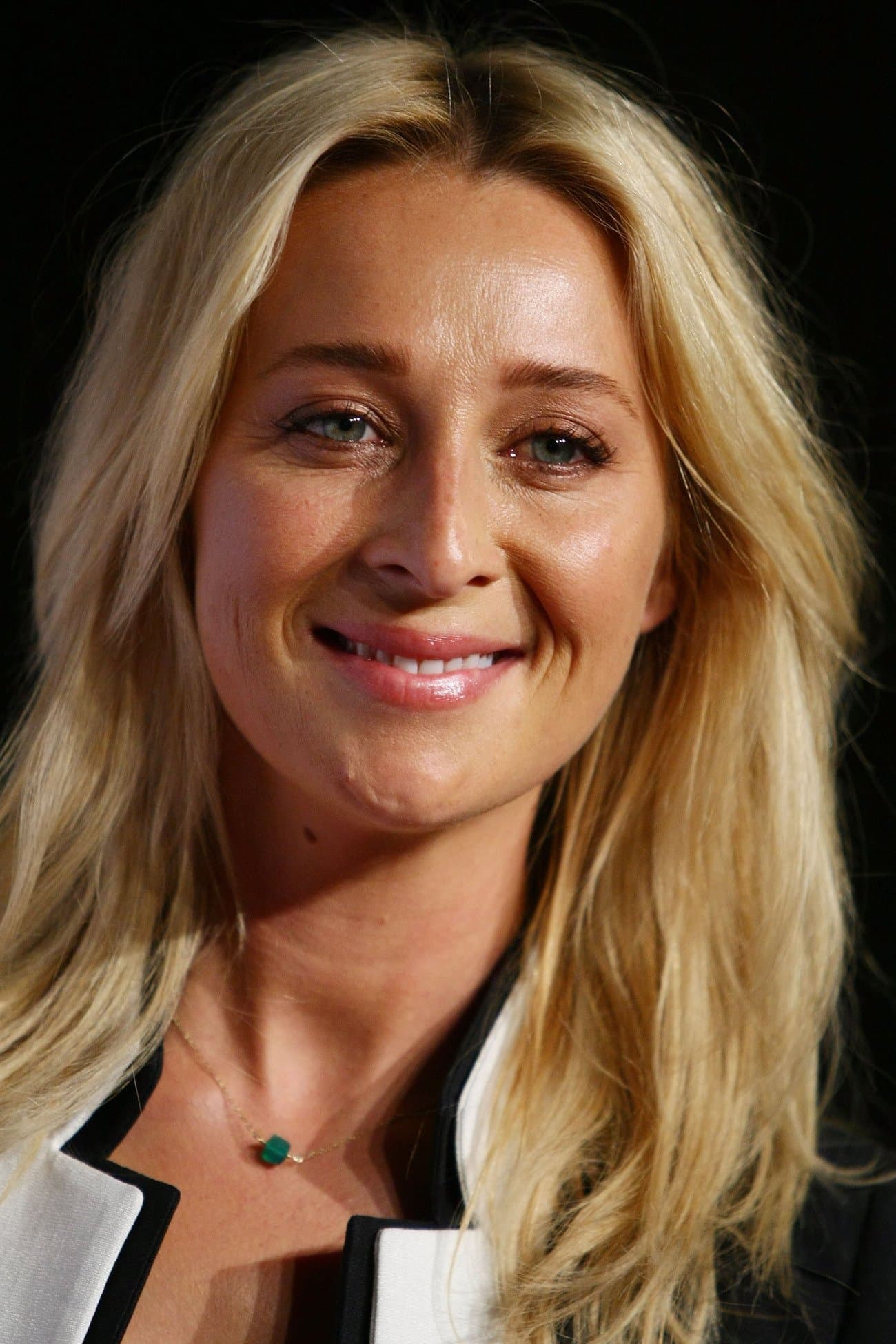 Asher Keddie profile