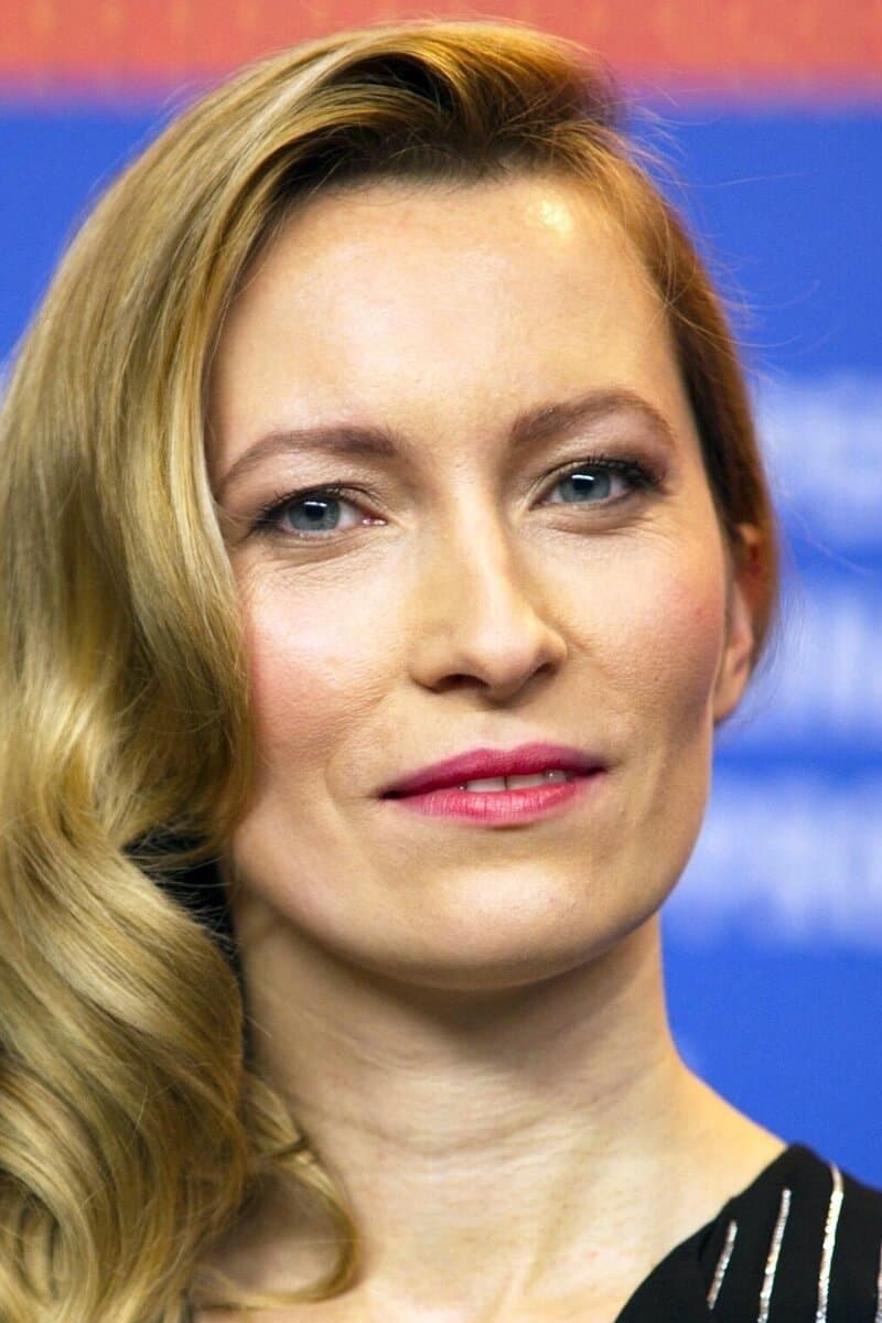 Dounia Sichov profile