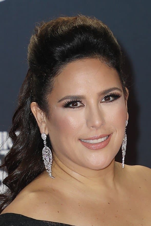 Angélica Vale profile