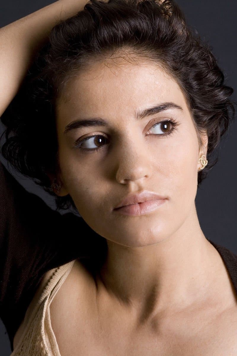 Dorotheea Petre profile