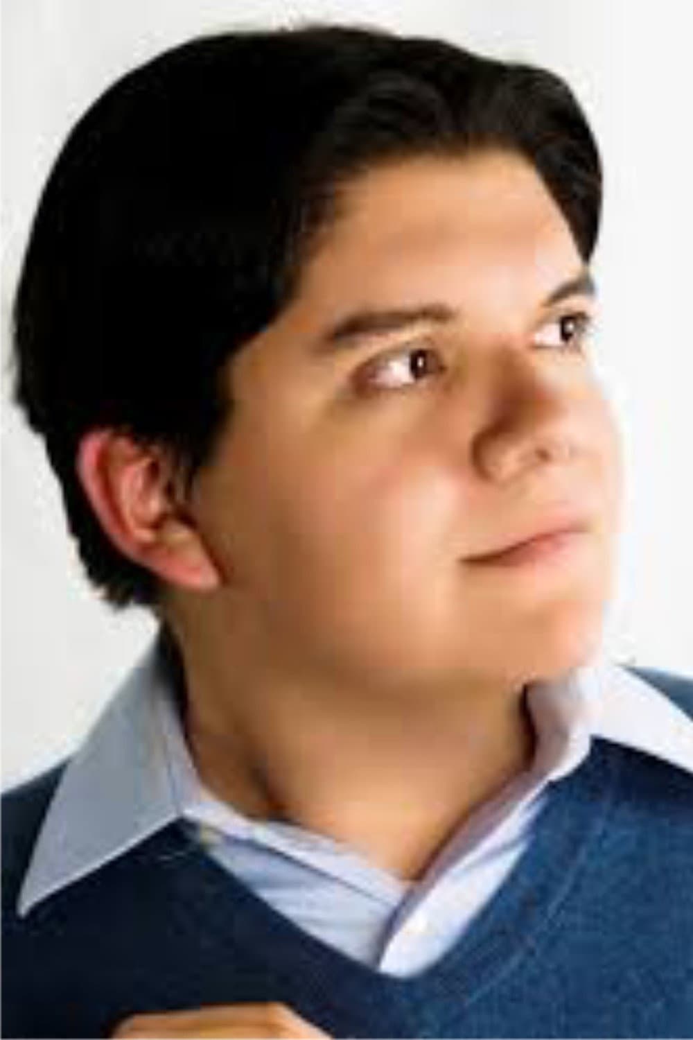 Víctor Hernández profile