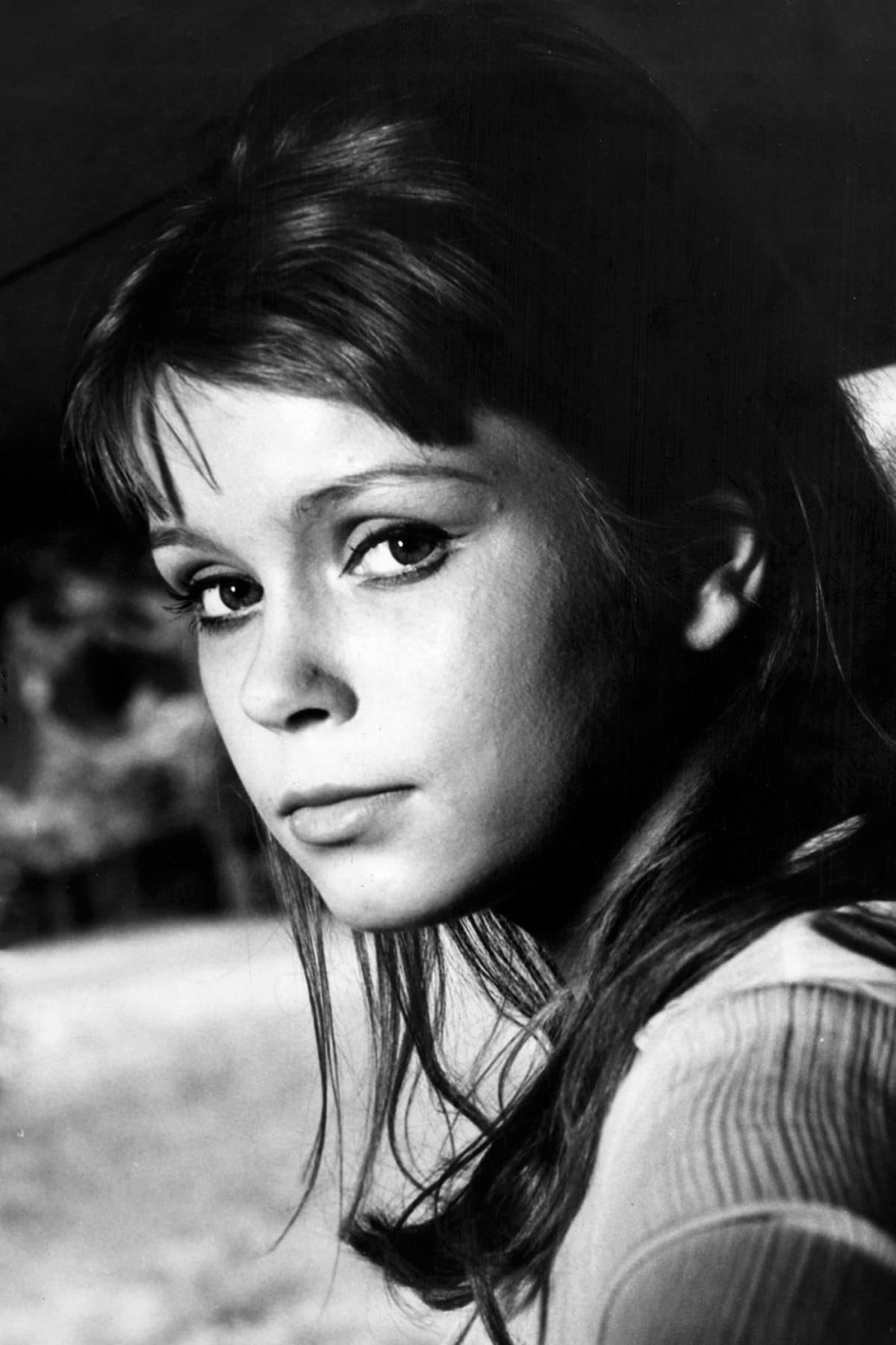 Neda Arnerić profile