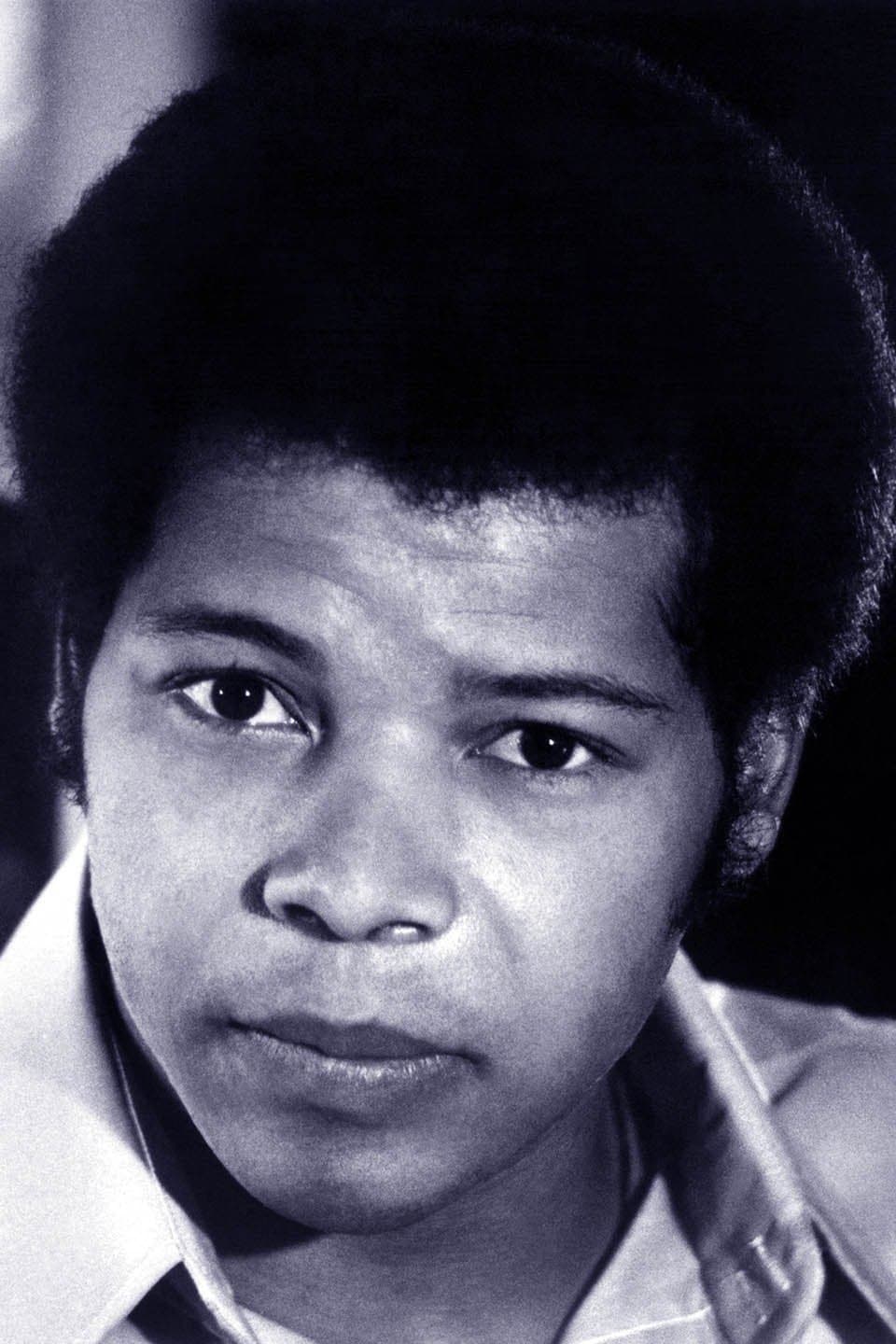 Felton Perry profile