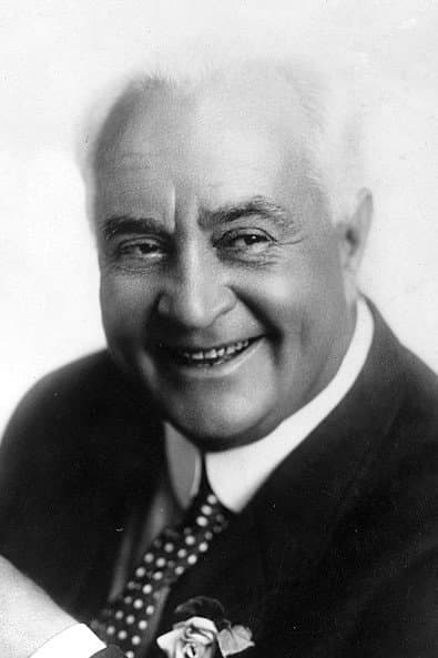 Herbert Standing profile