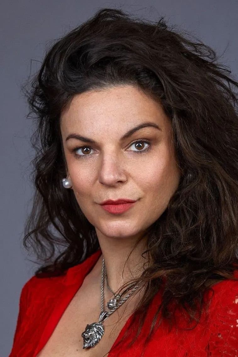 Victoria Hopkins profile