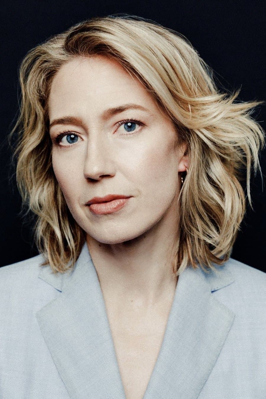 Carrie Coon profile
