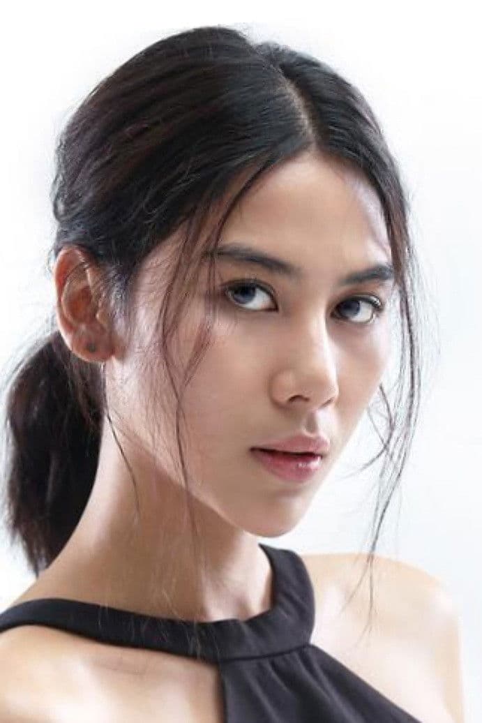 Adinda Thomas profile