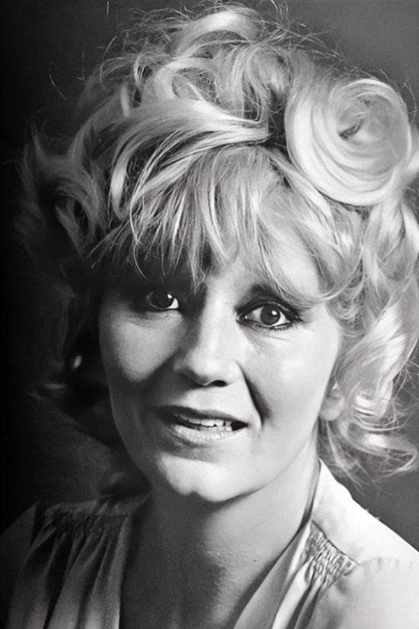 Elsa Berenguer profile