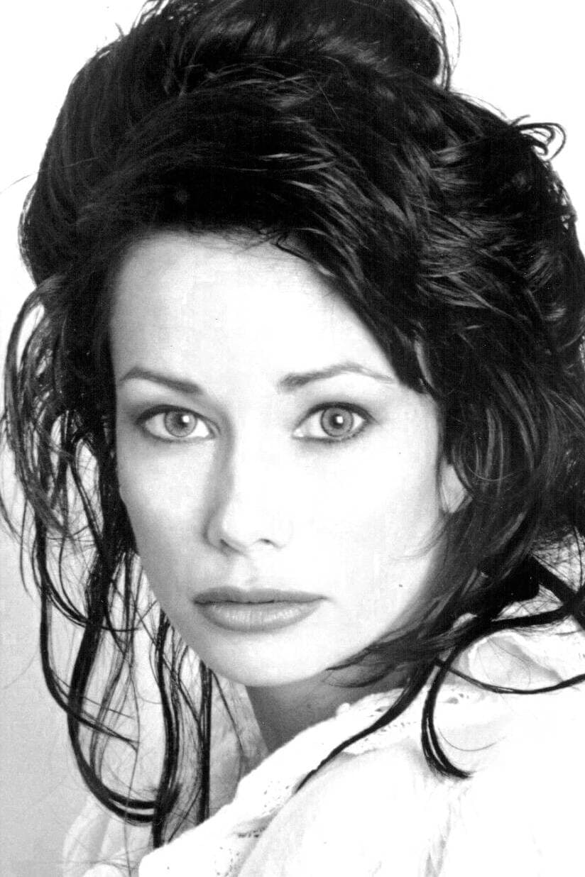 Carolyn Renee Smith profile