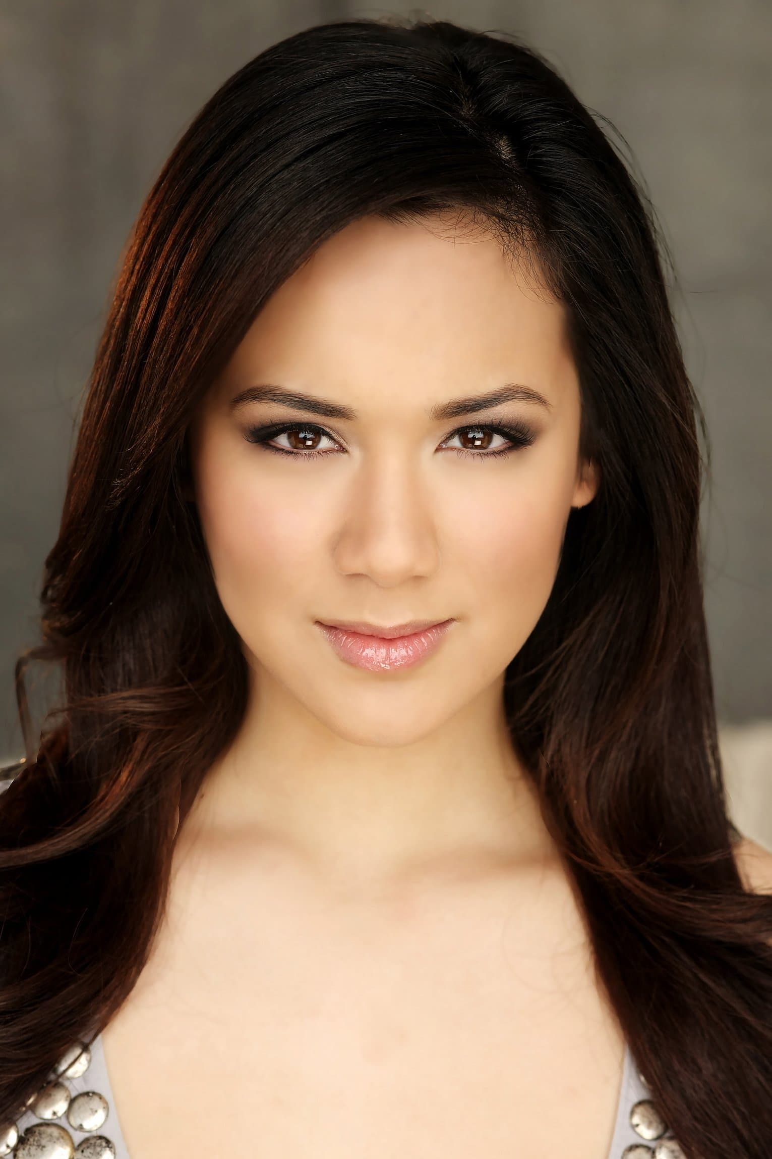 Samantha Win profile