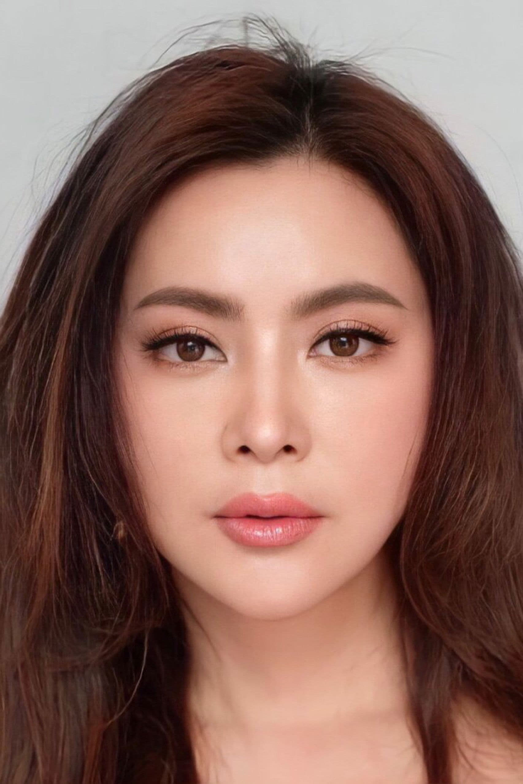 Panadda Wongphudee profile