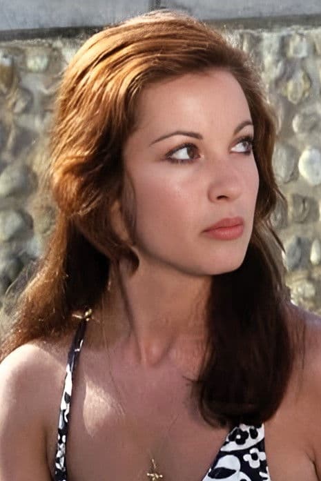 María Elena Arpón profile