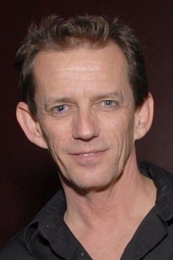 Ezra Buzzington profile