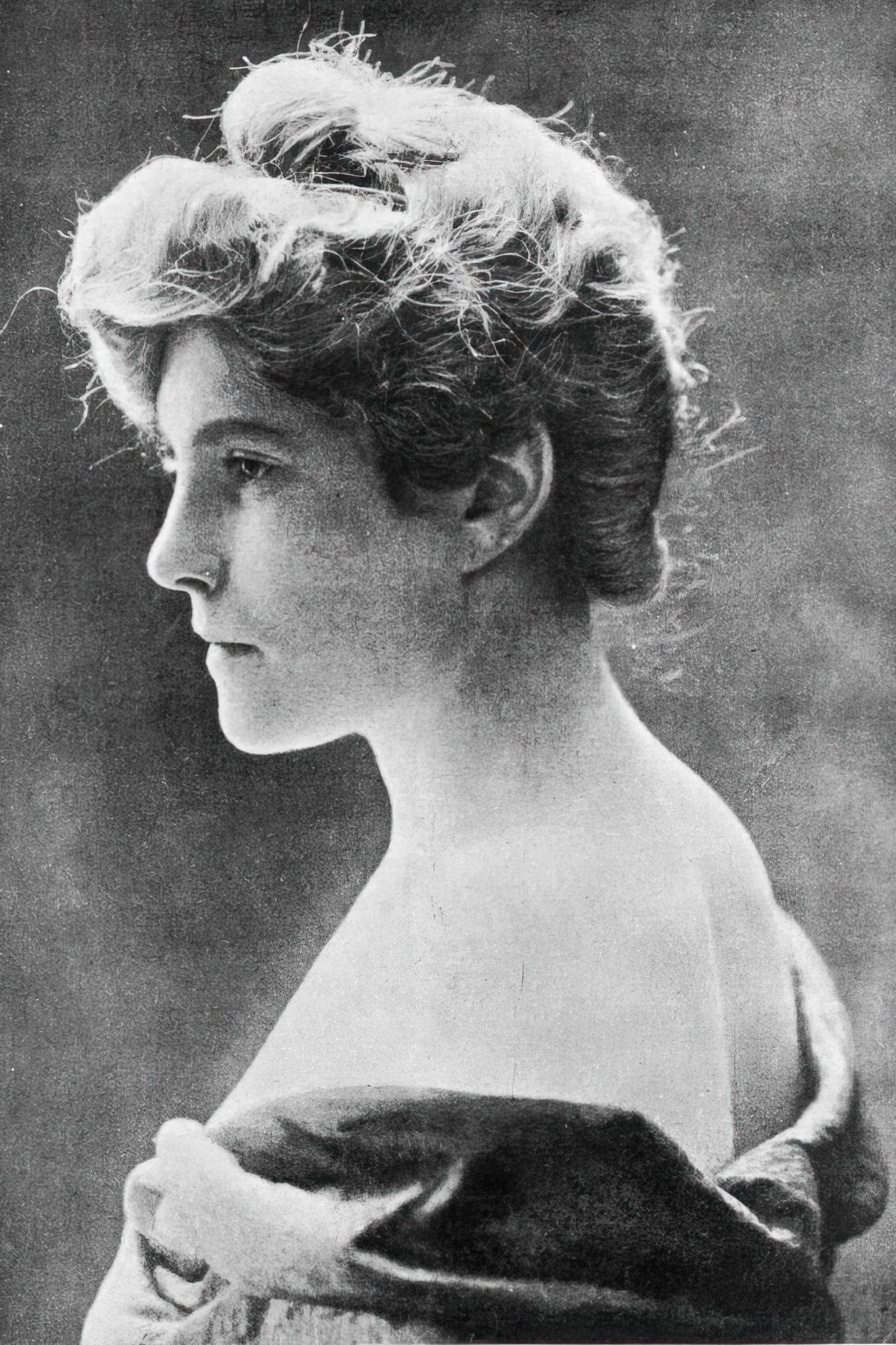 Suzanne Desprès profile