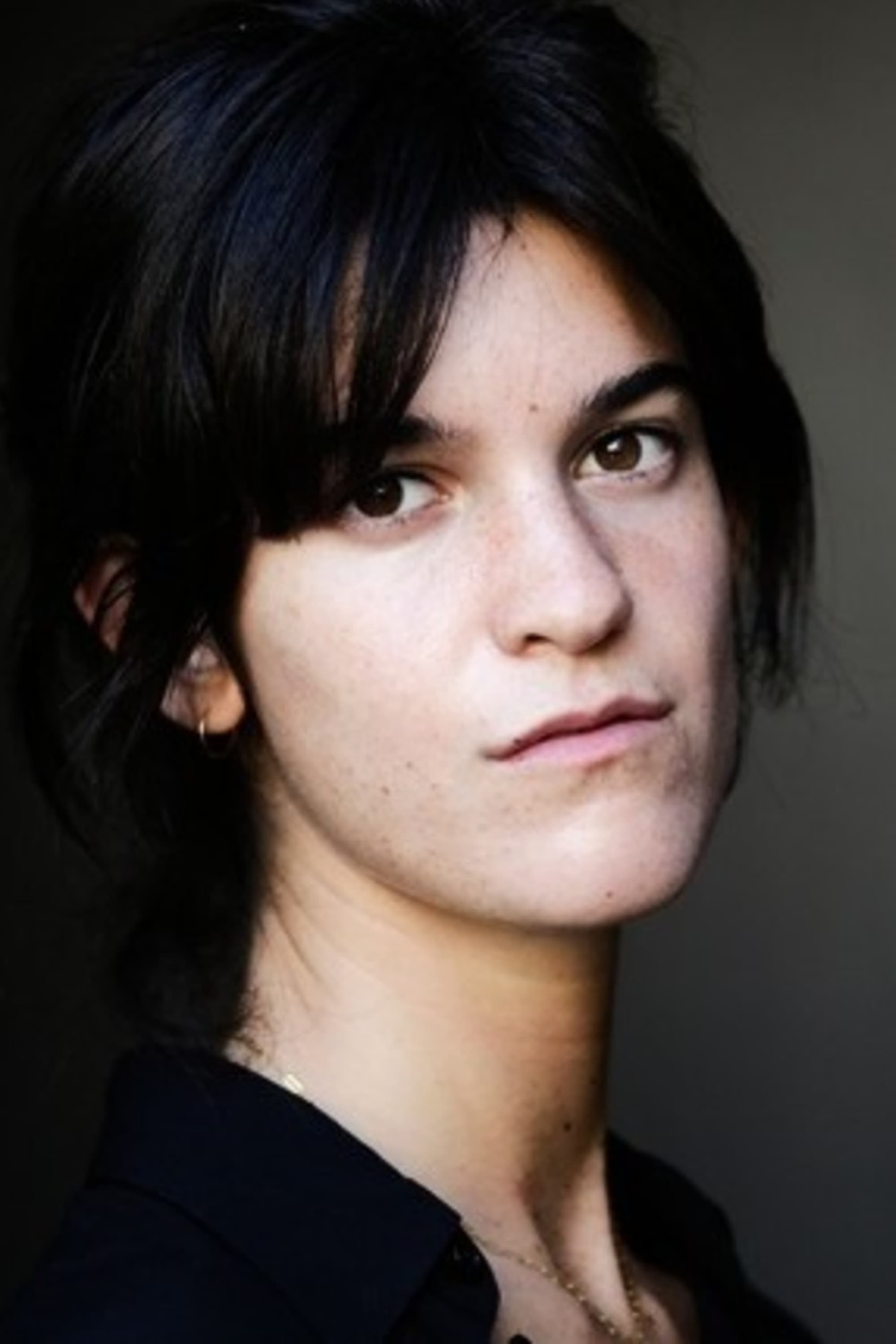 Suzanne Lindon profile