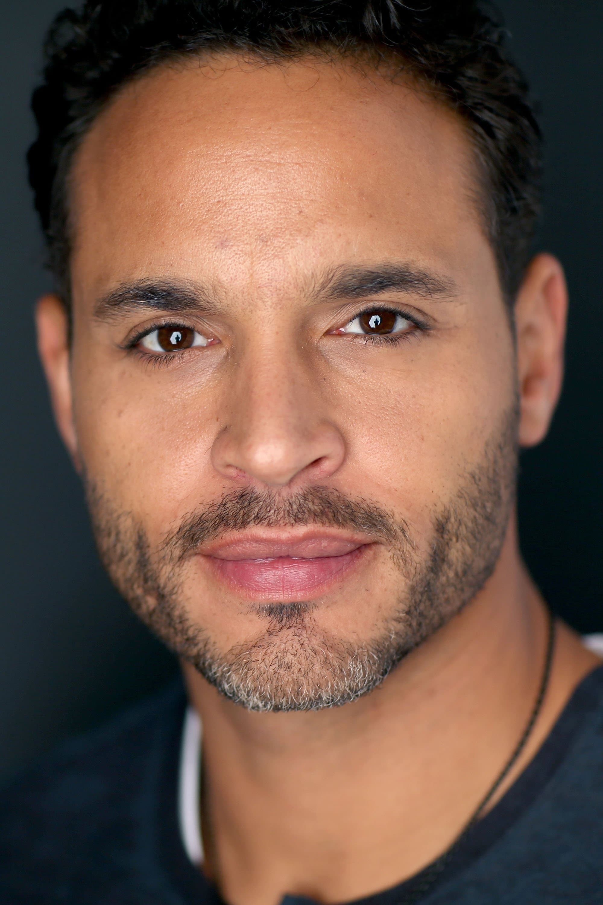 Daniel Sunjata profile