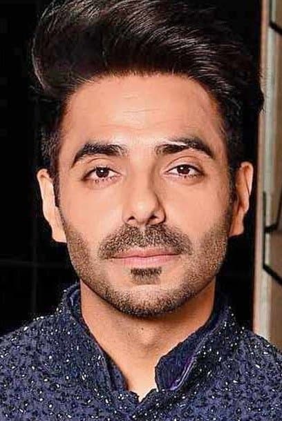 Aparshakti Khurana profile