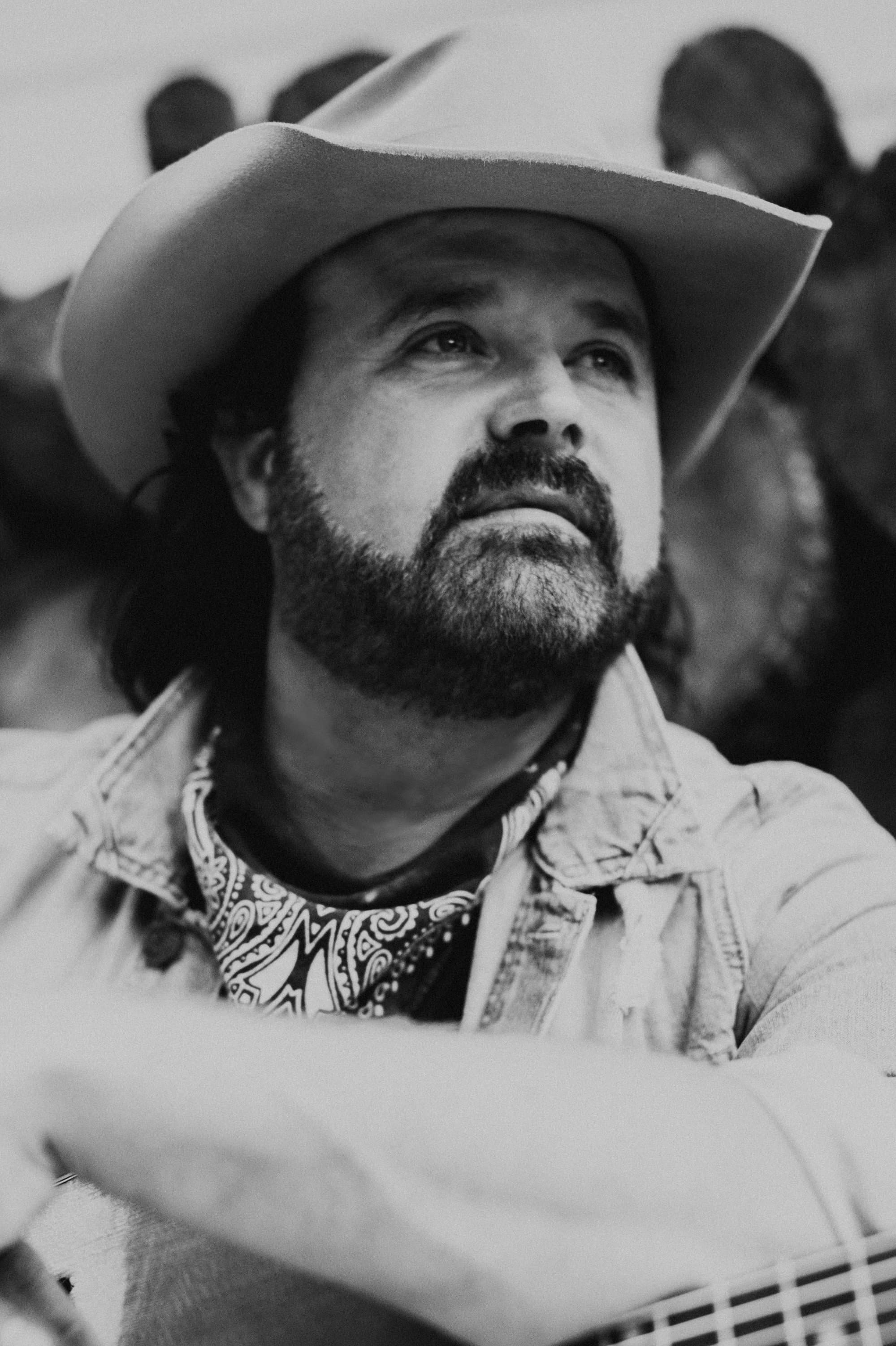 Randy Houser profile