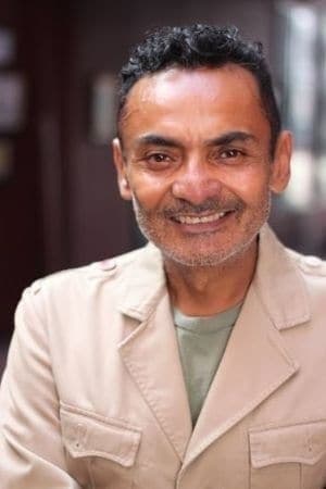 Carlos Linares profile