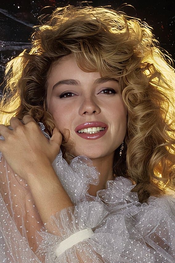 Claudia Cavalcanti profile