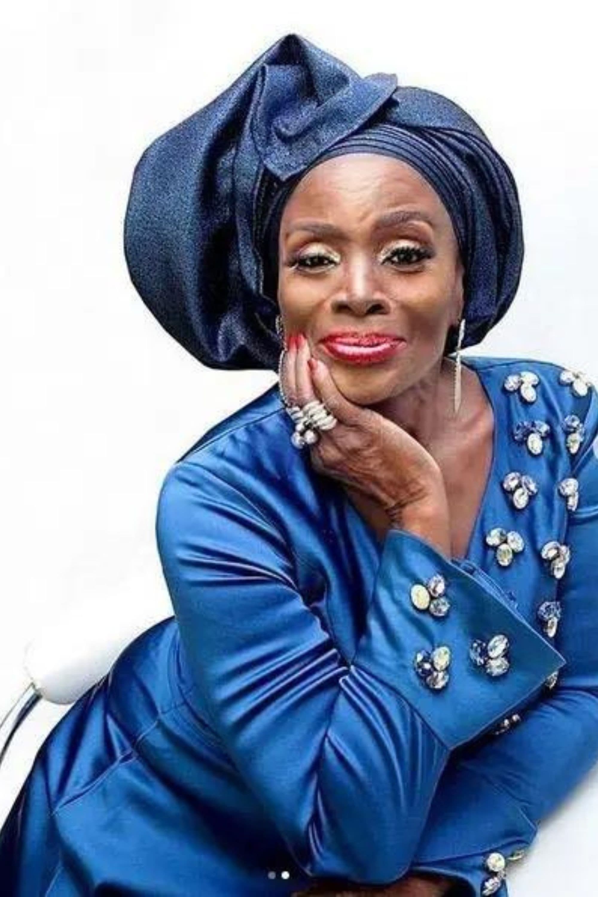 Taiwo Ajai-Lycett profile