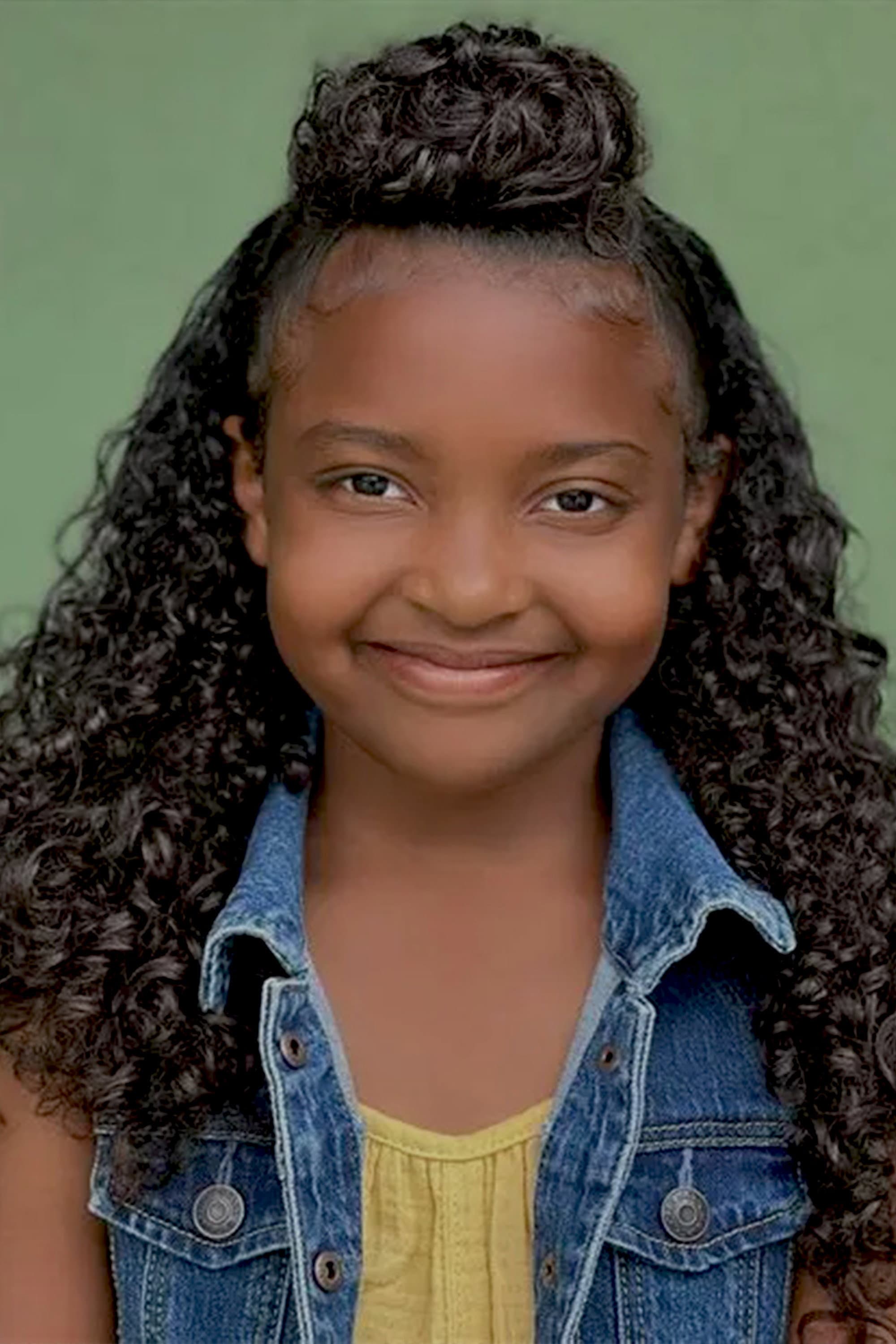 Chloe Elise Ellis profile