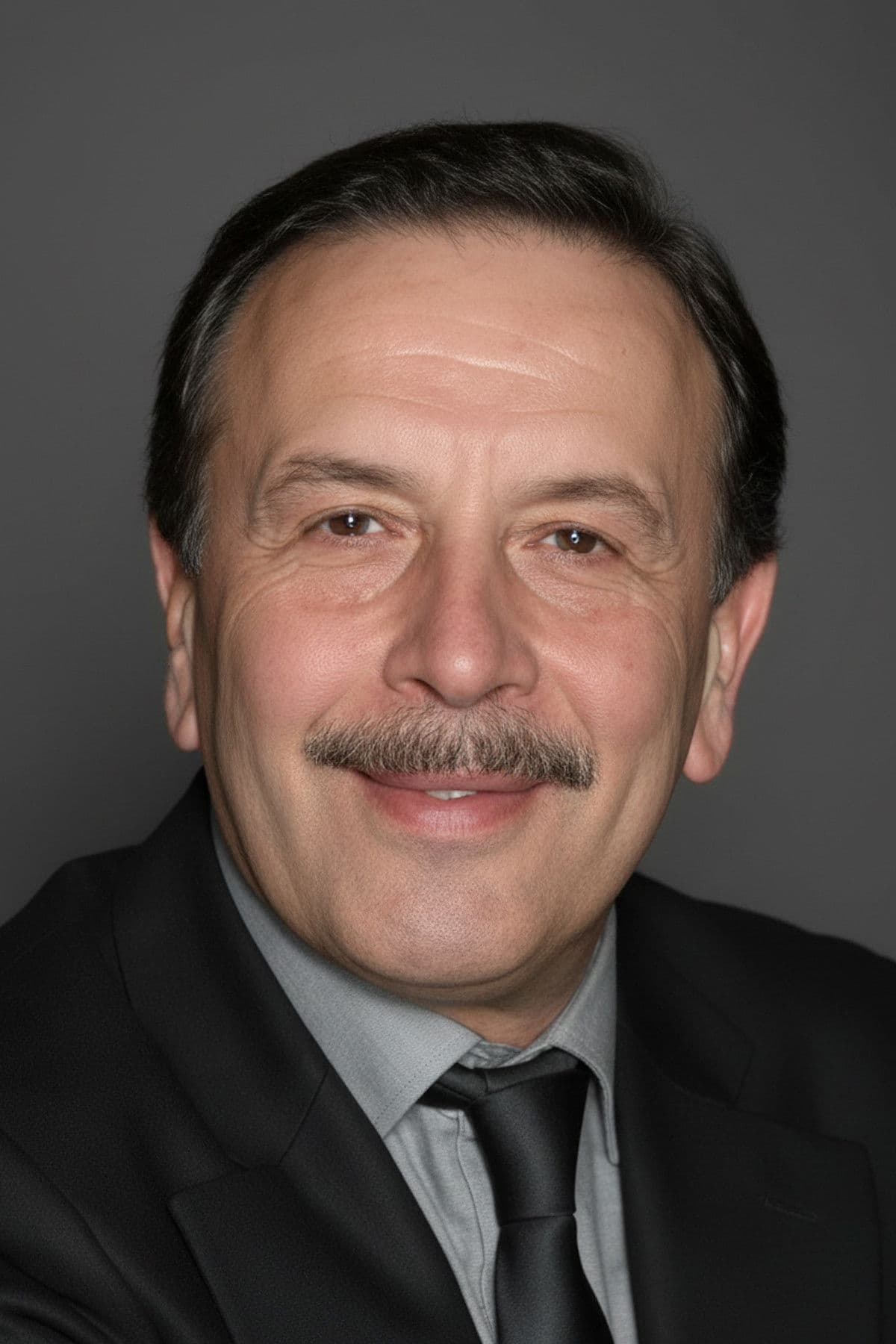 Necati Bilgiç profile