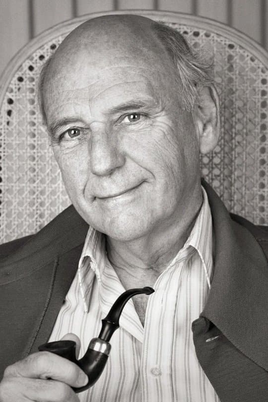 Charles Davis profile