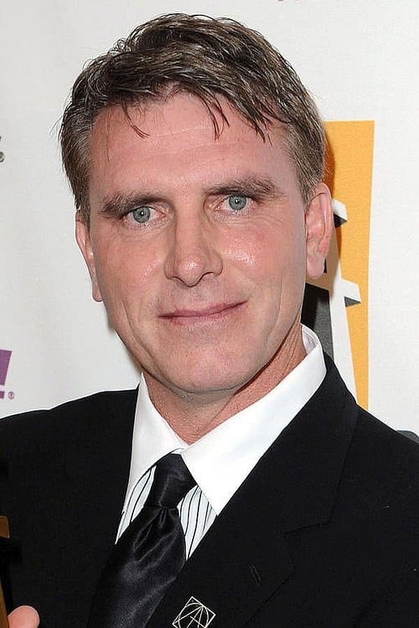 Robert Stromberg profile