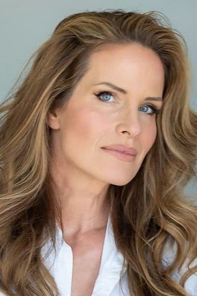 Monika Schnarre profile