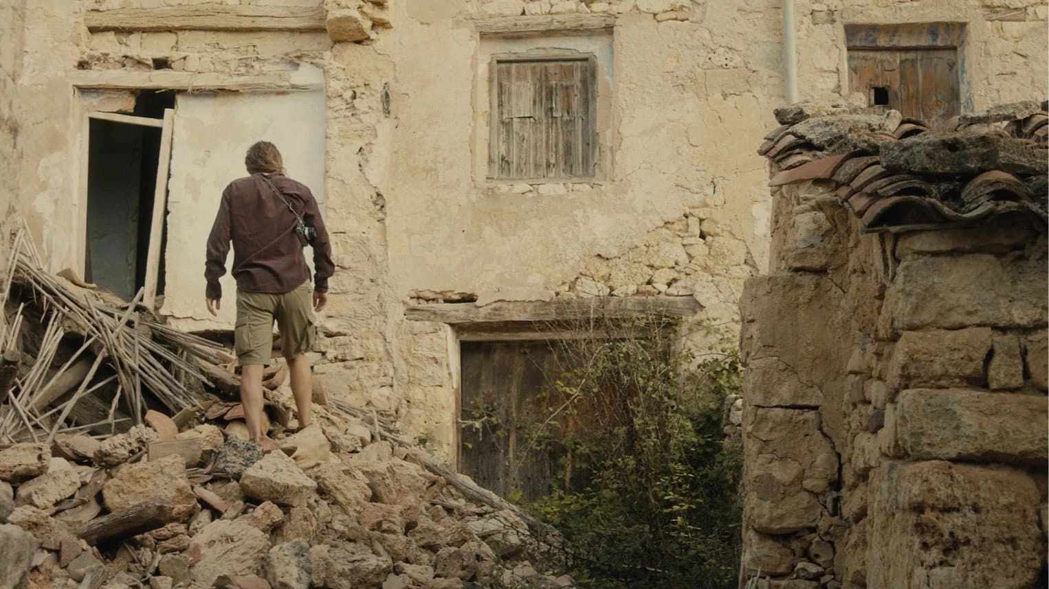 Beyond Teruel backdrop