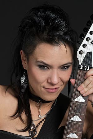 Jen Majura profile