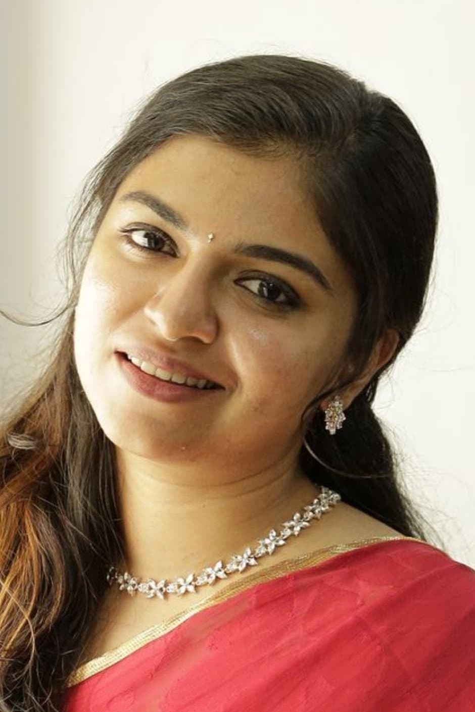 Raveena Ravi profile