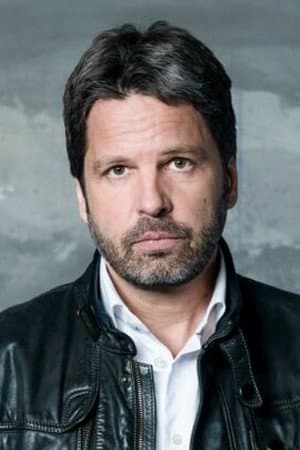 Arnaud Poivre D'Arvor profile