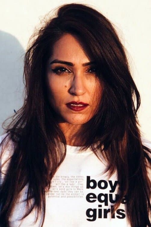 Shibani Bedi profile